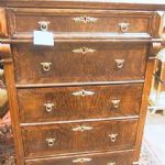 269 1057 CHEST OF DRAWERS